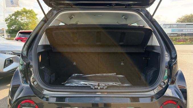 Hyundai INSTER 85kW 01 49kWh 5dr Auto Electric Hatchback - Image 4